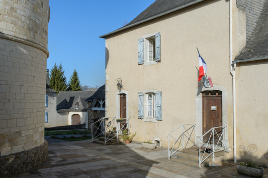 Lacommande, mairie - Photo à télécharger