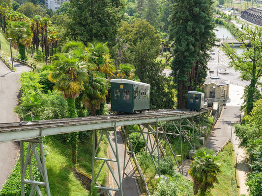 Funiculaire de Pau,  les cabines en mouvement,  boulevard des Pyrénées - Photo à télécharger
