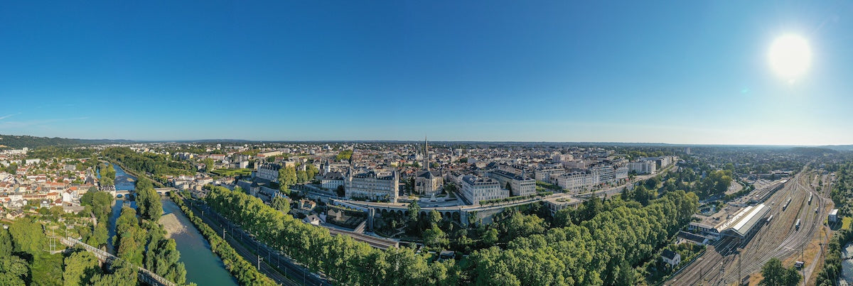 Vue aérienne panoramique du boulevard des Pyrénées, Pau, Photo à télécharger