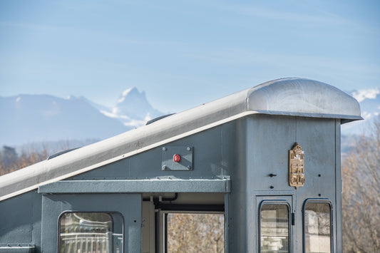 Le funiculaire de Pau, les Pyrénées et l'Ossau enneigé en arrière plan - Photo à télécharger