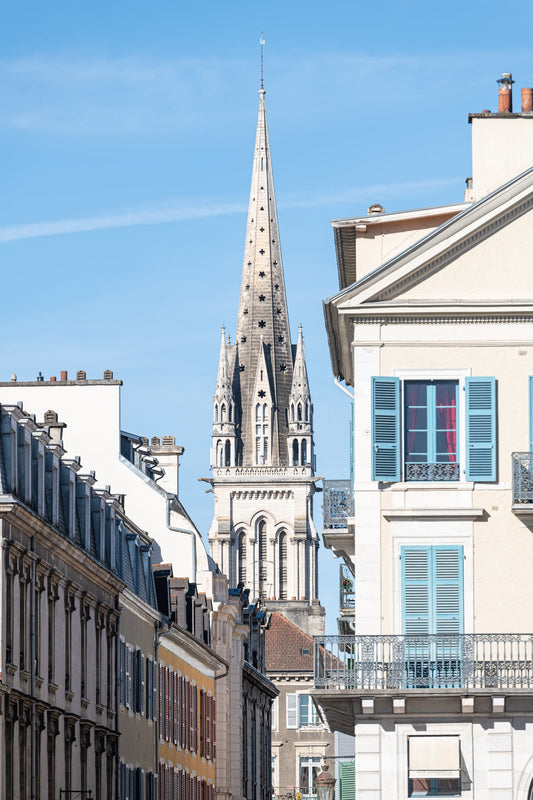 Eglise Saint-Martin et le début de la rue Louis Barthou de Pau - Photo à  télécharger